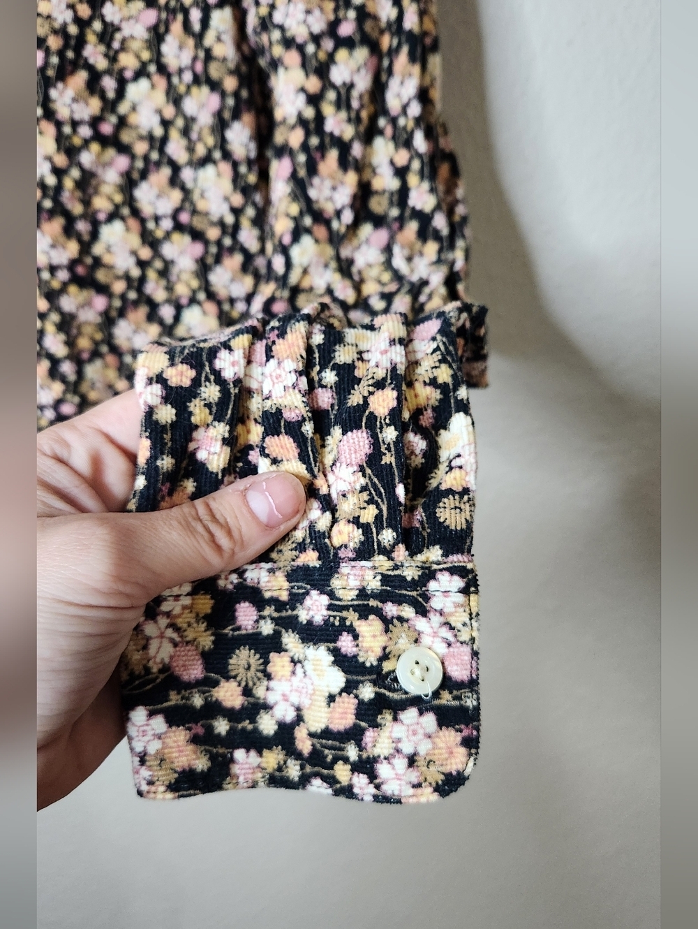 Orvis Floral Corduroy Button Down Shirt 100% Cotton Size 6 - Picture 5 of 6